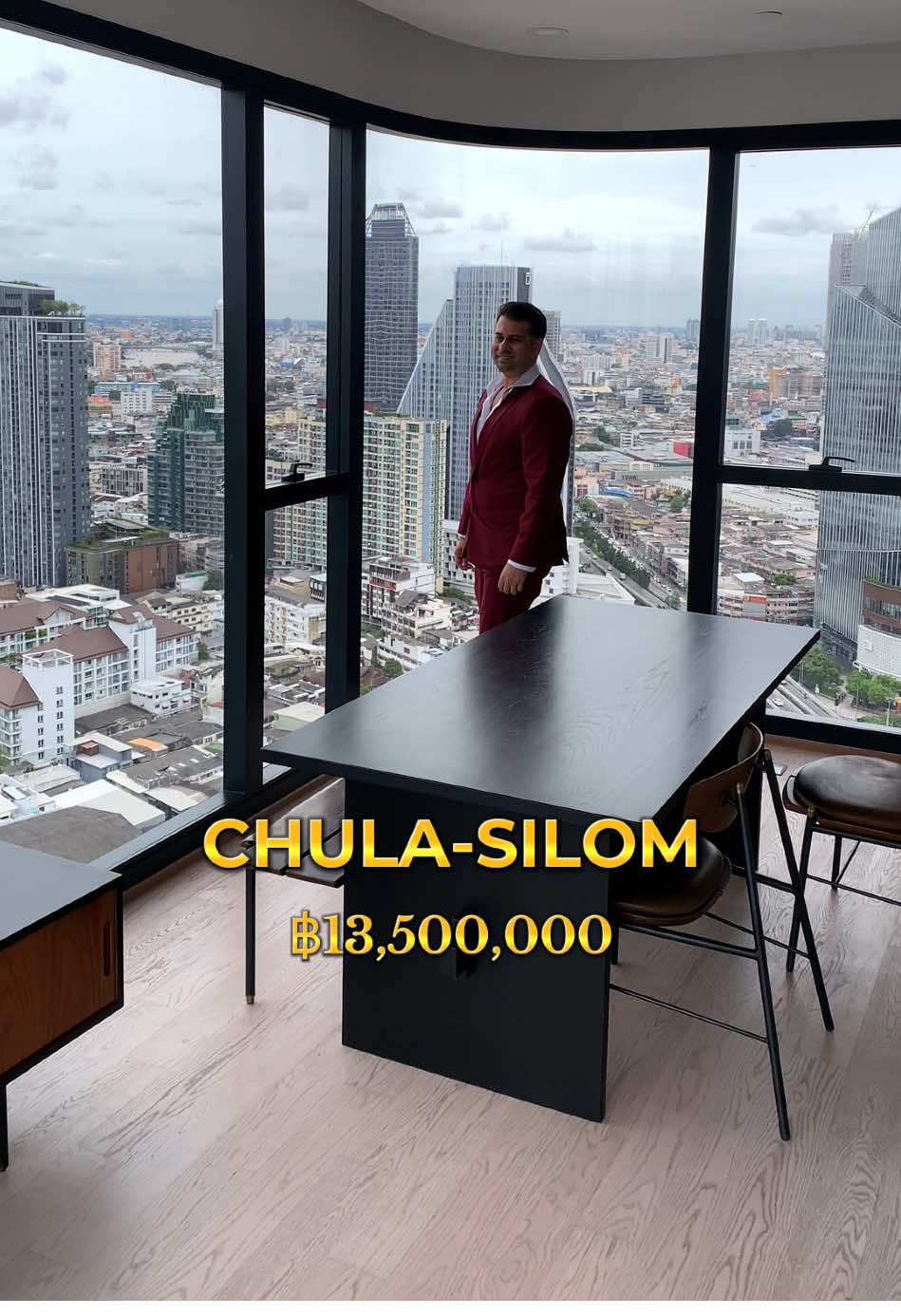 Curve Stylish Condo - Panoramic Views - video