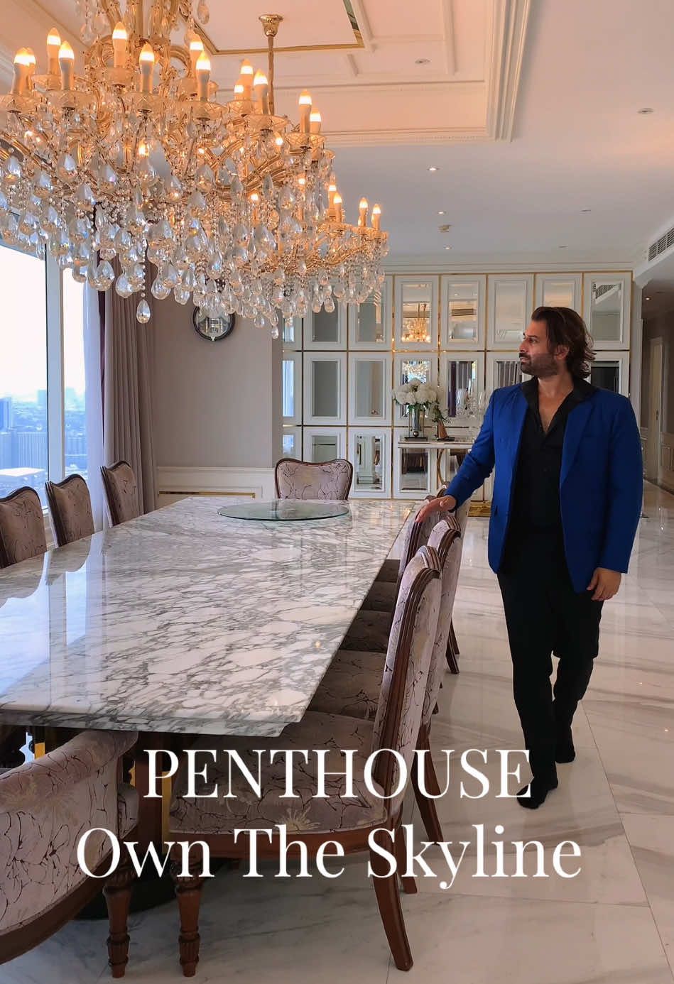 Luxury Penthouse Asoke - video