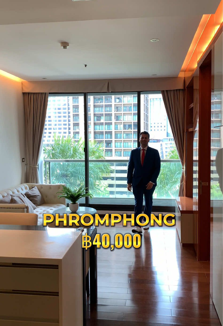 Phromphong Elegance room - Waiting for you ! - video